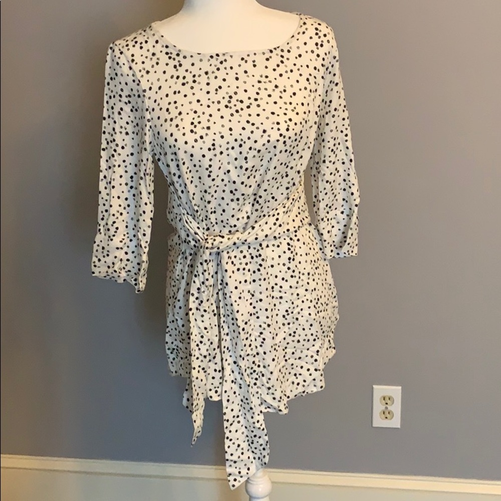 NWT - Isabella Oliver Maternity Top - Size: 2